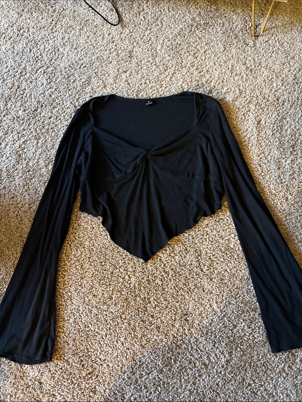 Black Long-Sleeve Cropped Twist Front Top - Women